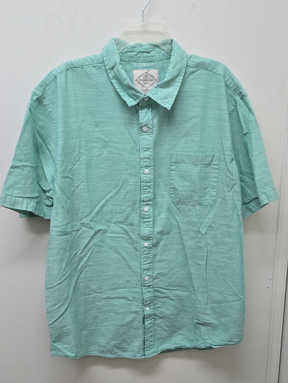 St. John's Bay Short-Sleeve Button-Down Shirt in Pastel Green - Men Size XXL